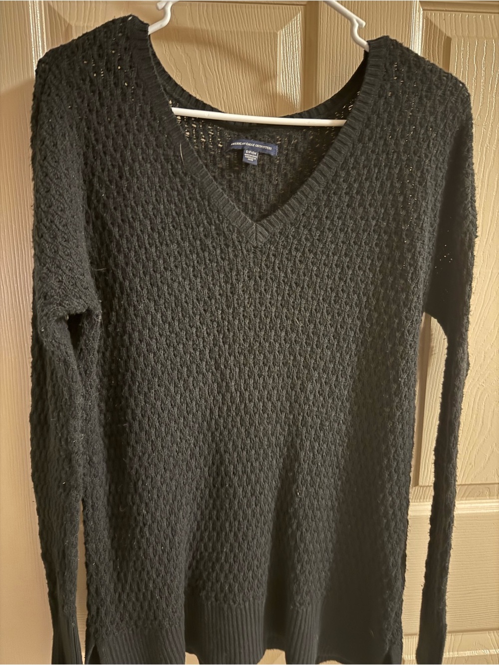 American Eagle Black V-Neck Textured Knit Sweater